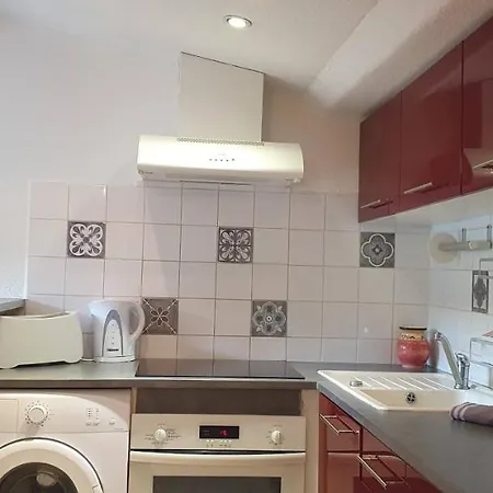 Apartment Un Petit Coin De France : A Cote De La Cite Medievale